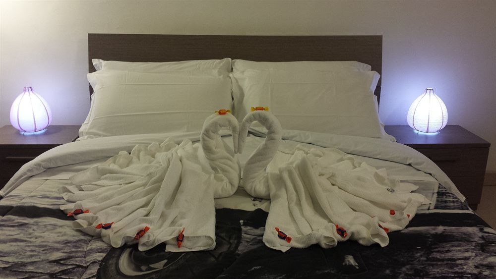 Aloha Rome 2 Hotel ภายนอก รูปภาพ